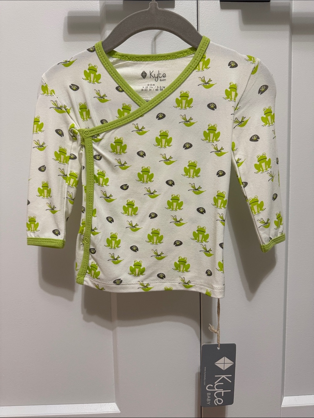 Kyte Baby | Pond (Judgey Frogs) Print Kimono Wrap Top - Size 0-3 Months